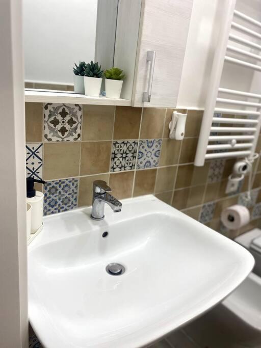 Milano Centrale Cozy Aparment Free Wifi Apartment ภายนอก รูปภาพ